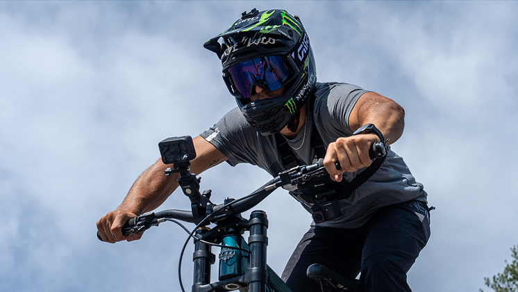 mountain biking camera insta360 ace pro 2